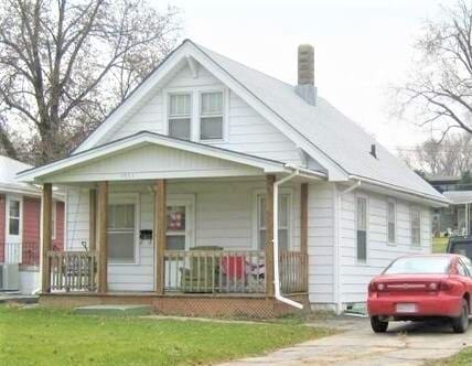 3 bed, 1 bath, Off Street Parking & huge yard in 68106! $1,595 - 3 bed, 1 bath, Off Street Parking & huge yard in 68106! $1,595