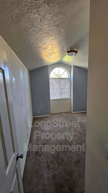 Foto del edificio - 2565 Burlington St NE