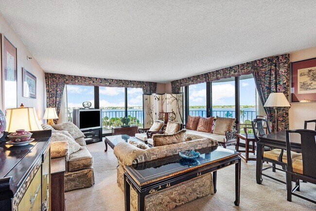 Foto del edificio - 3360 S Ocean Blvd