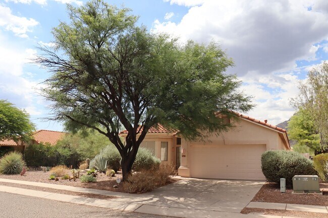Building Photo - 3 Bedroom 2 Bath FOOTHILLS AREA!!!
