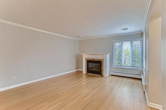 Building Photo - 611 S Arlington Heights Rd