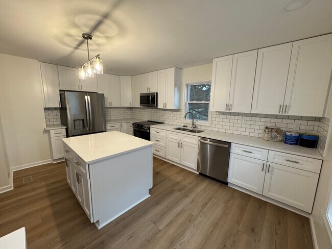 Foto del edificio - 4485 Ocean View Ave