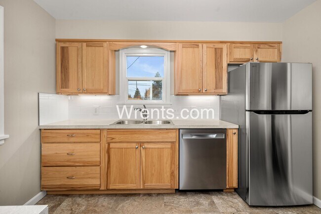 Foto del edificio - Newly renovated 3bd 2bath Shadle Rancher MUST SEE