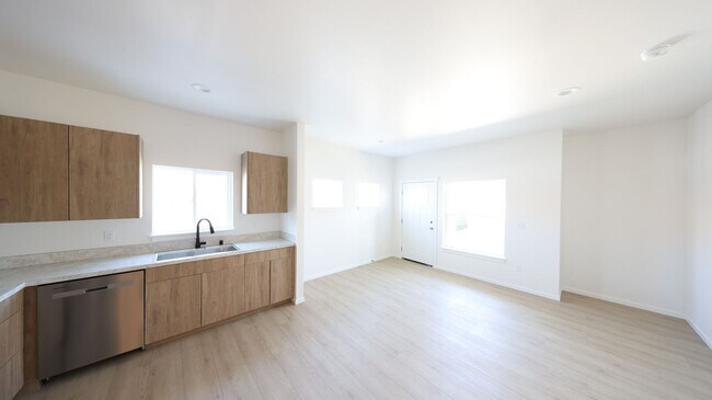 Foto del edificio - 2 Bed 2 Bath - Downtown Anacortes - NAS Whidbey - Island Hospital