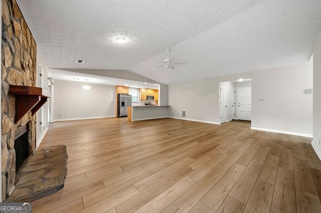 Building Photo - 503 Waterwood Bend