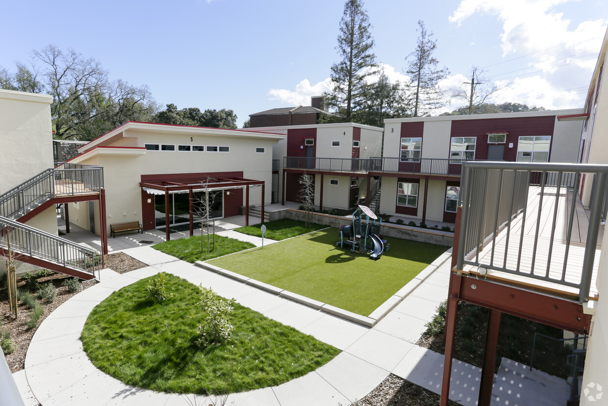 Foto del edificio - Oma Village