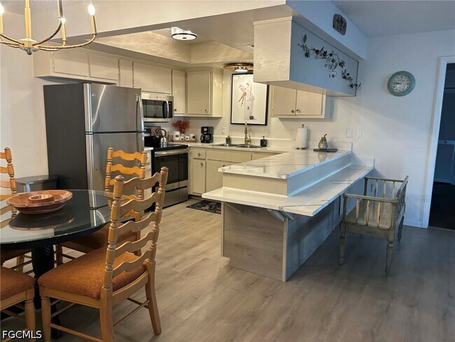 Foto del edificio - 919 SE 14th St
