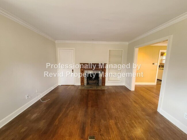 Foto del edificio - 3 Bed 2 bath home off Central Ave.