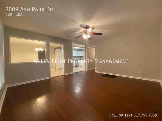 Building Photo - 3009 Ash Park Dr