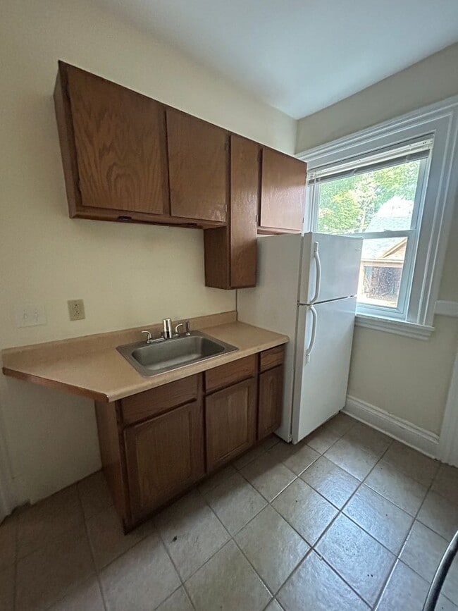 Building Photo - 52 Rowley St