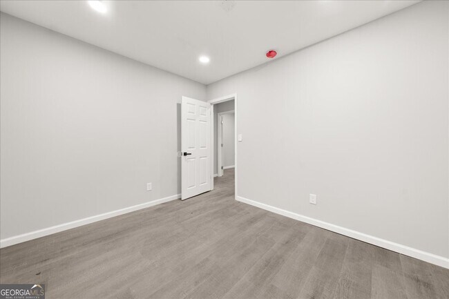 Foto del edificio - 2637 Lester St