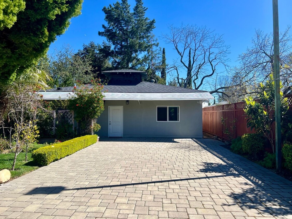 Foto principal - 13090 Heath St