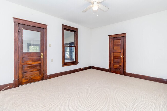 Foto del edificio - 1405 Windsor St