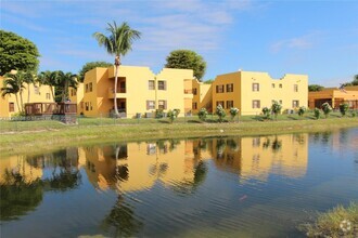 Building Photo - 686 NW 114th Ave