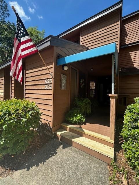 Foto principal - 924 Wimbledon Dr