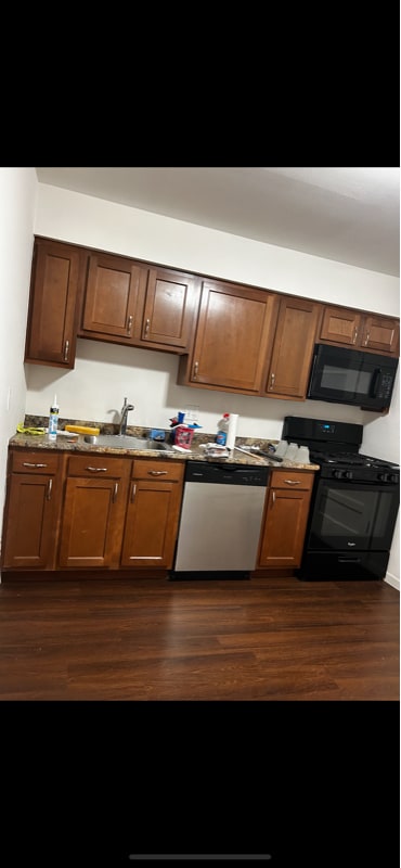 Building Photo - 10796 Tropic Dr