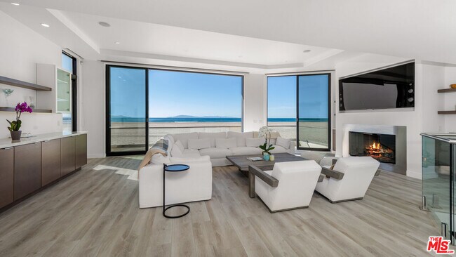 Foto del edificio - 3461 Ocean Dr