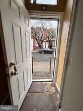 Building Photo - 528 E Willard St