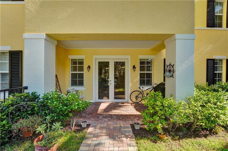 Primary Photo - 226 N Latitude Cir