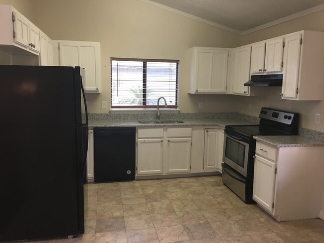 Photo - Newly remodeled 3 bed 2 bath House