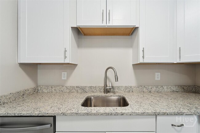 Foto del edificio - 1315 E 55th St