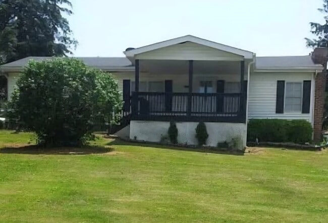 Building Photo - 239 Emerald Ln