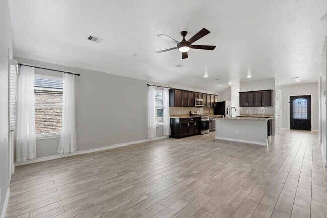 Building Photo - 9431 Paloma Creek Dr