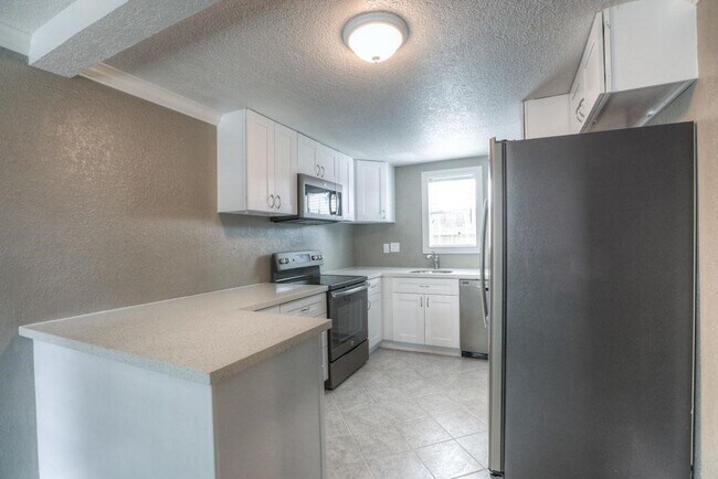 Foto del edificio - 4809 McEwen St