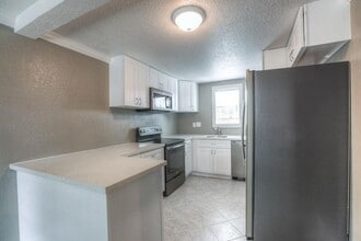 Building Photo - 4809 McEwen St
