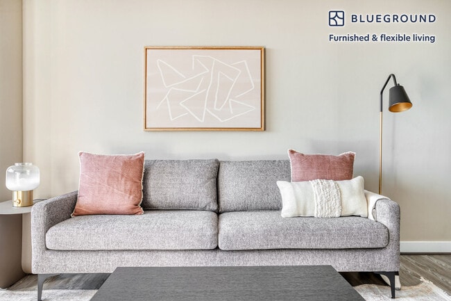 Building Photo - 1200 N Veitch St