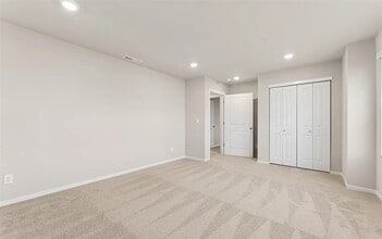 Building Photo - 2209 Trailside Dr NE