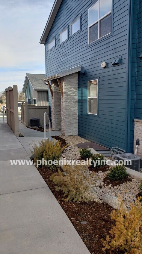 Primary Photo - New Townhome in Lafayette