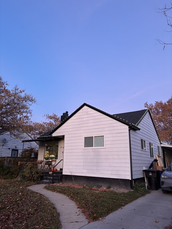 Building Photo - 2797 Lake St