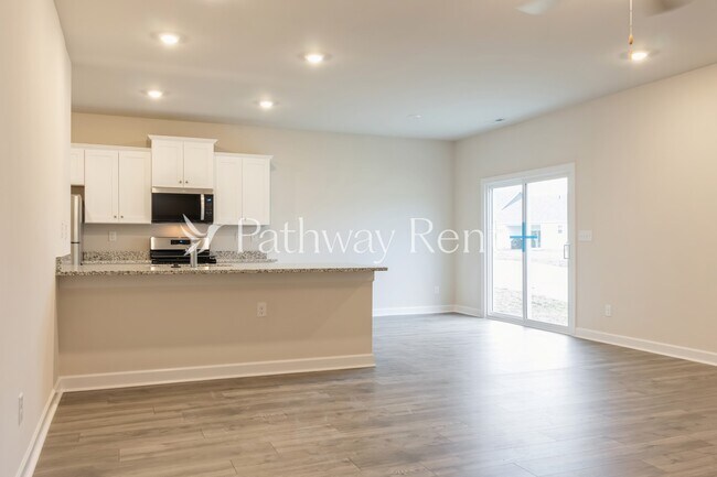 Building Photo - 3510 Quintana Dr