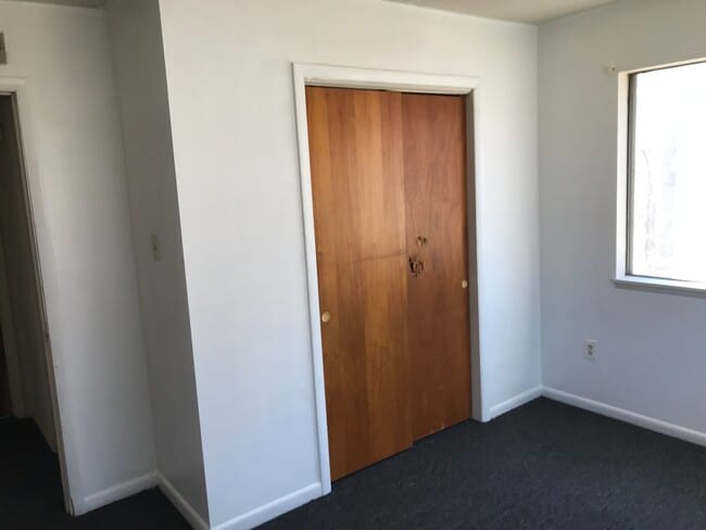 bedroom 1 - 1140 S Elizabeth St