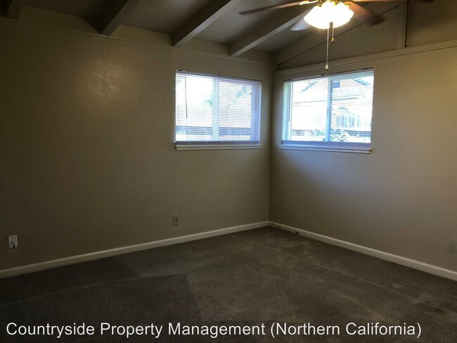 Building Photo - 3 br, 1 bath House - 1530 Echo Avenue