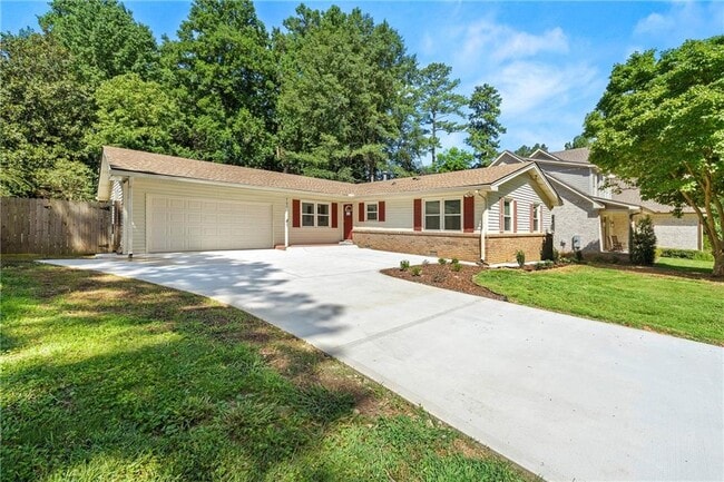 Building Photo - 4192 N Shallowford Rd