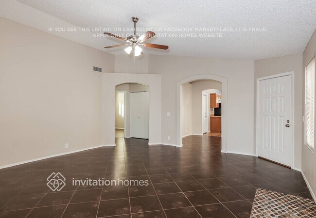 Building Photo - 15306 N 85th Dr