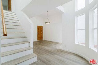 Foto del edificio - 29221 Heathercliff Rd