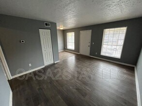 Building Photo - 383 Redmar Blvd