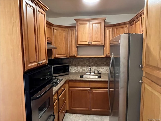 Photo - 1750 Bartow Ave Apartment