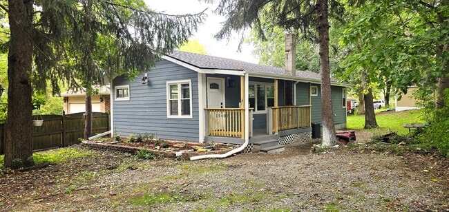 Foto del edificio - 15407 Kenton Ave