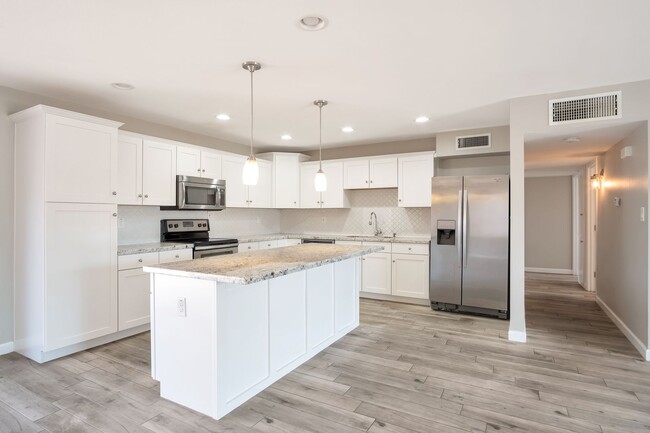 Foto del edificio - South Scottsdale Beauty! Total Remodel in ...