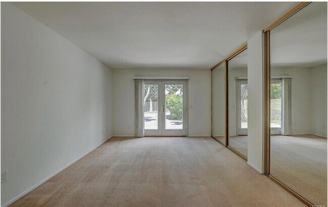 Foto del edificio - 5411 Glenstone Dr