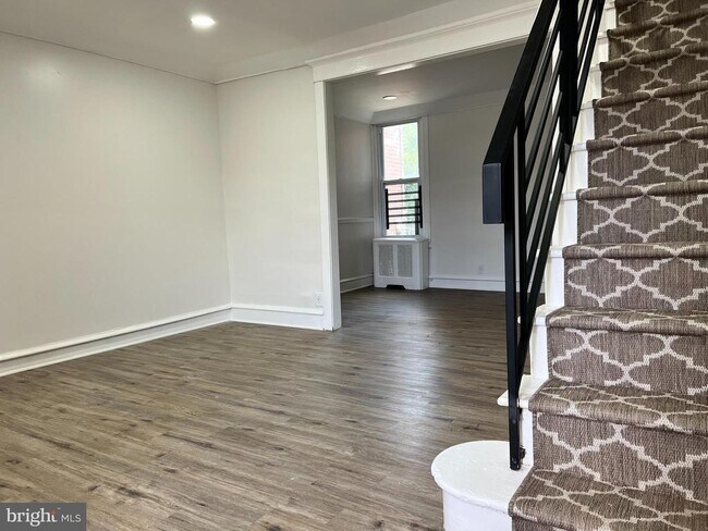 Foto del edificio - 6909 Rodney St