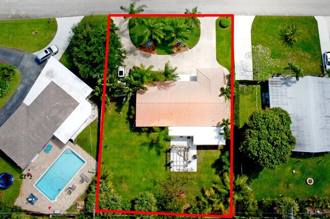 Foto del edificio - 2031 Pleasant Dr