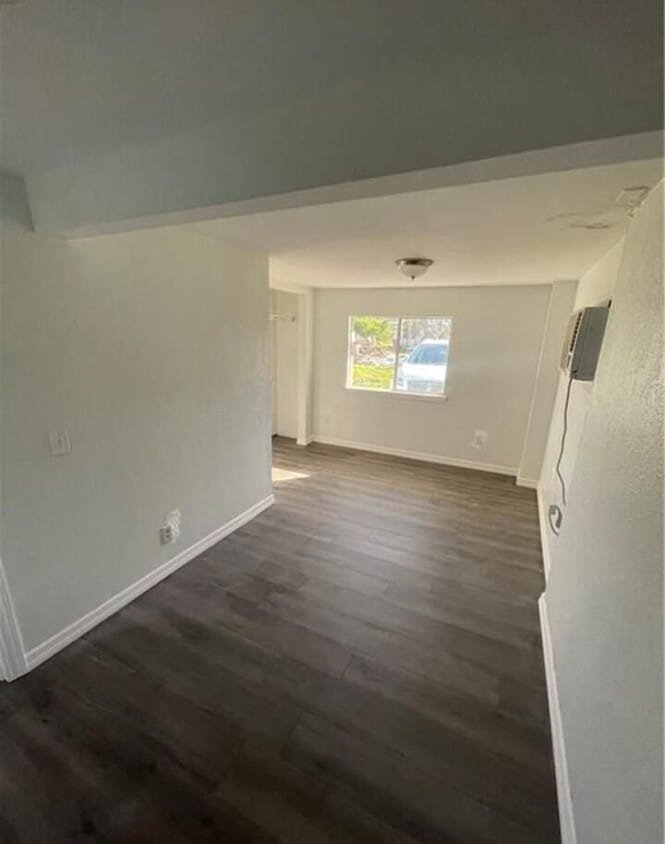 Foto del edificio - 23476 Harper Ave