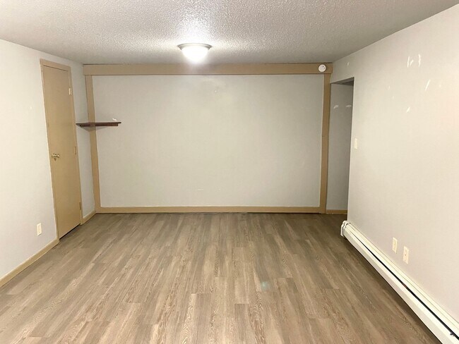 Building Photo - 716-4