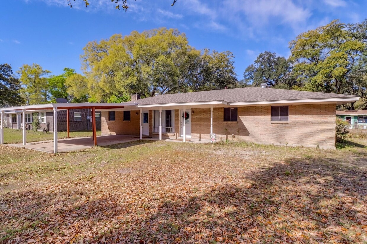 Photo - 911 Brown St (Gulfport, MS)