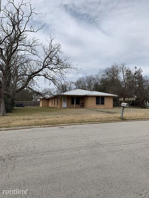 Building Photo - 3 br, 2 bath House - 201 Francis Dr